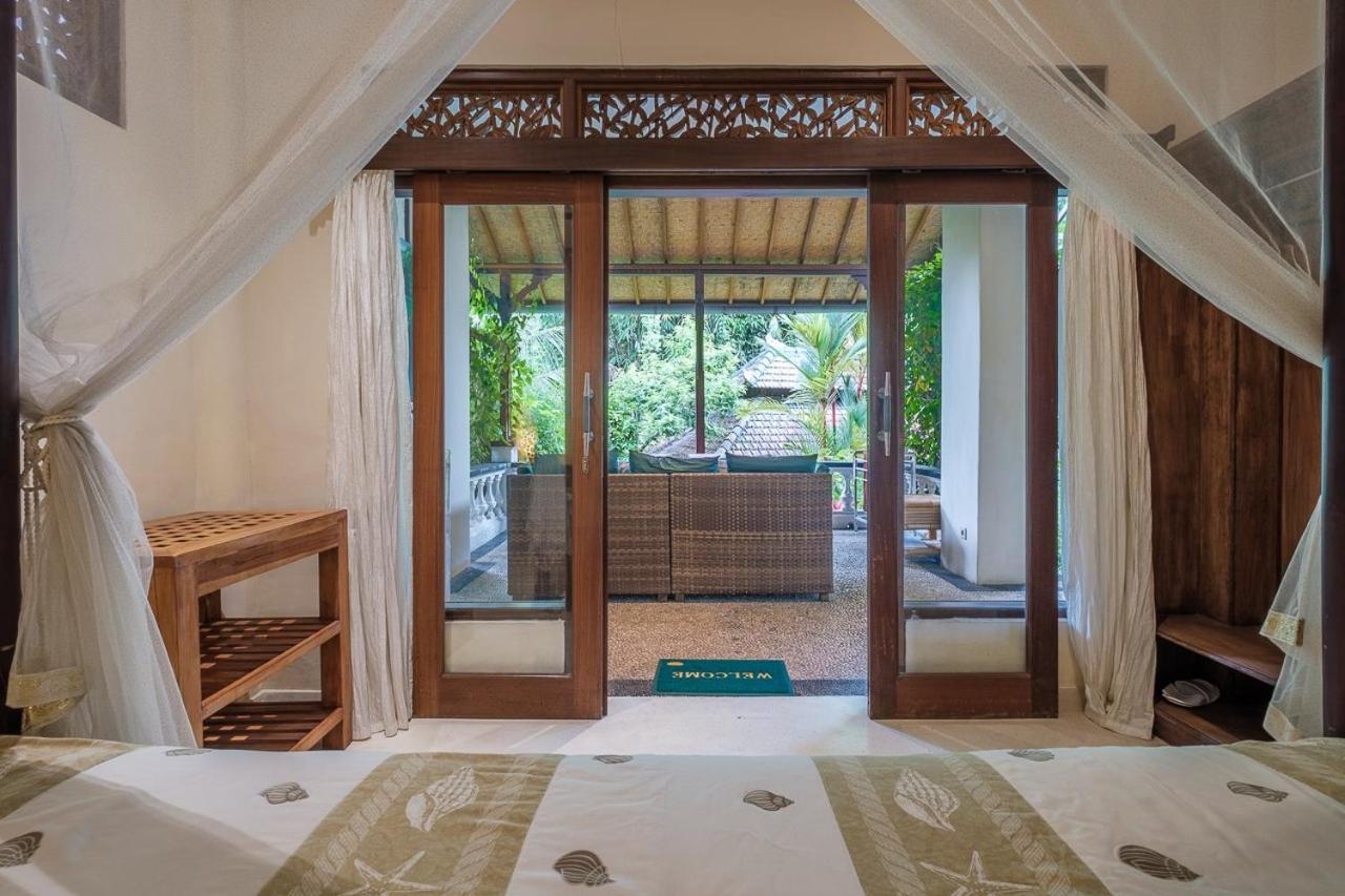 White Lotus Oasis Hotel Ubud  Ngoại thất bức ảnh