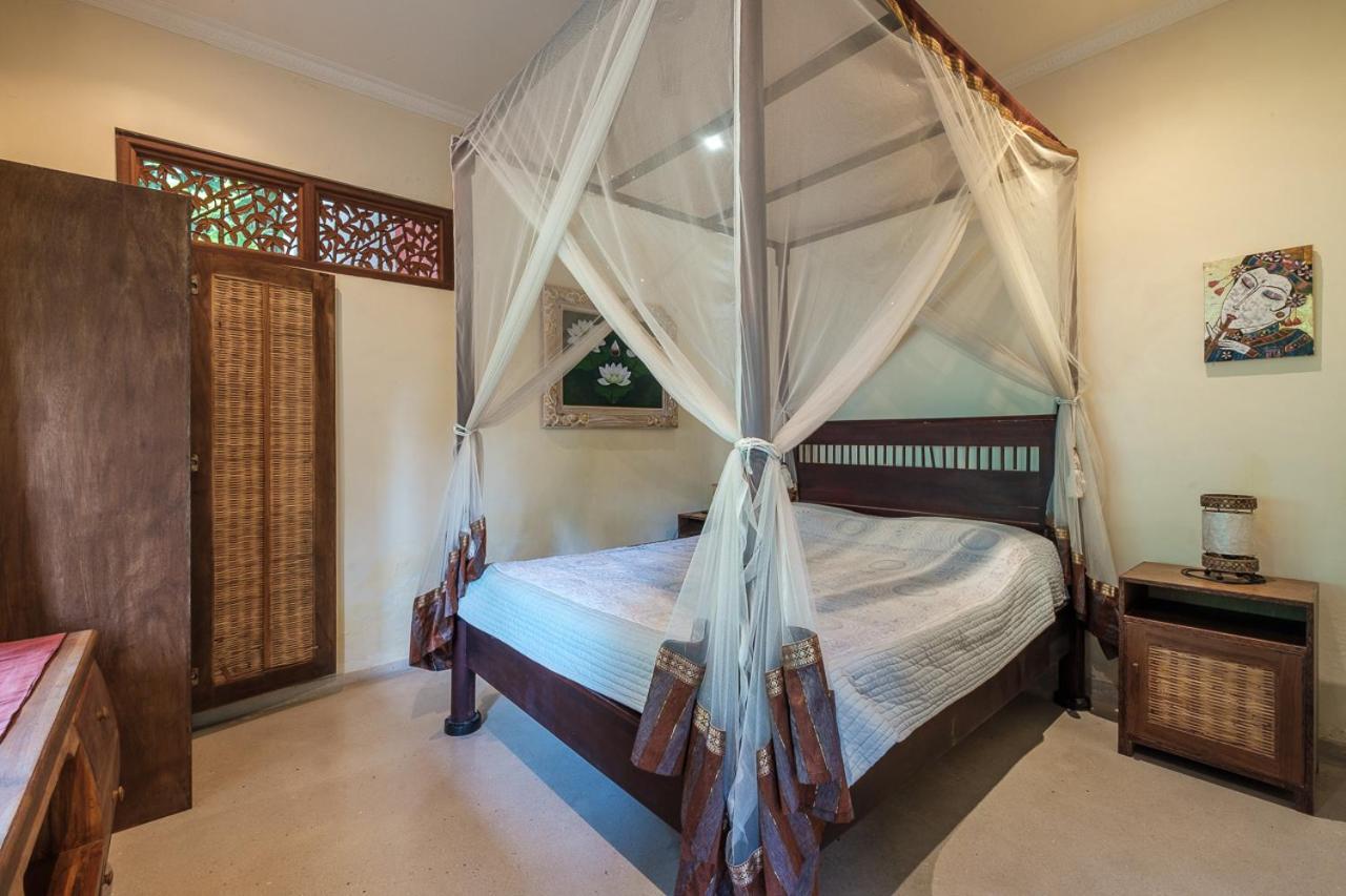 White Lotus Oasis Hotel Ubud  Ngoại thất bức ảnh