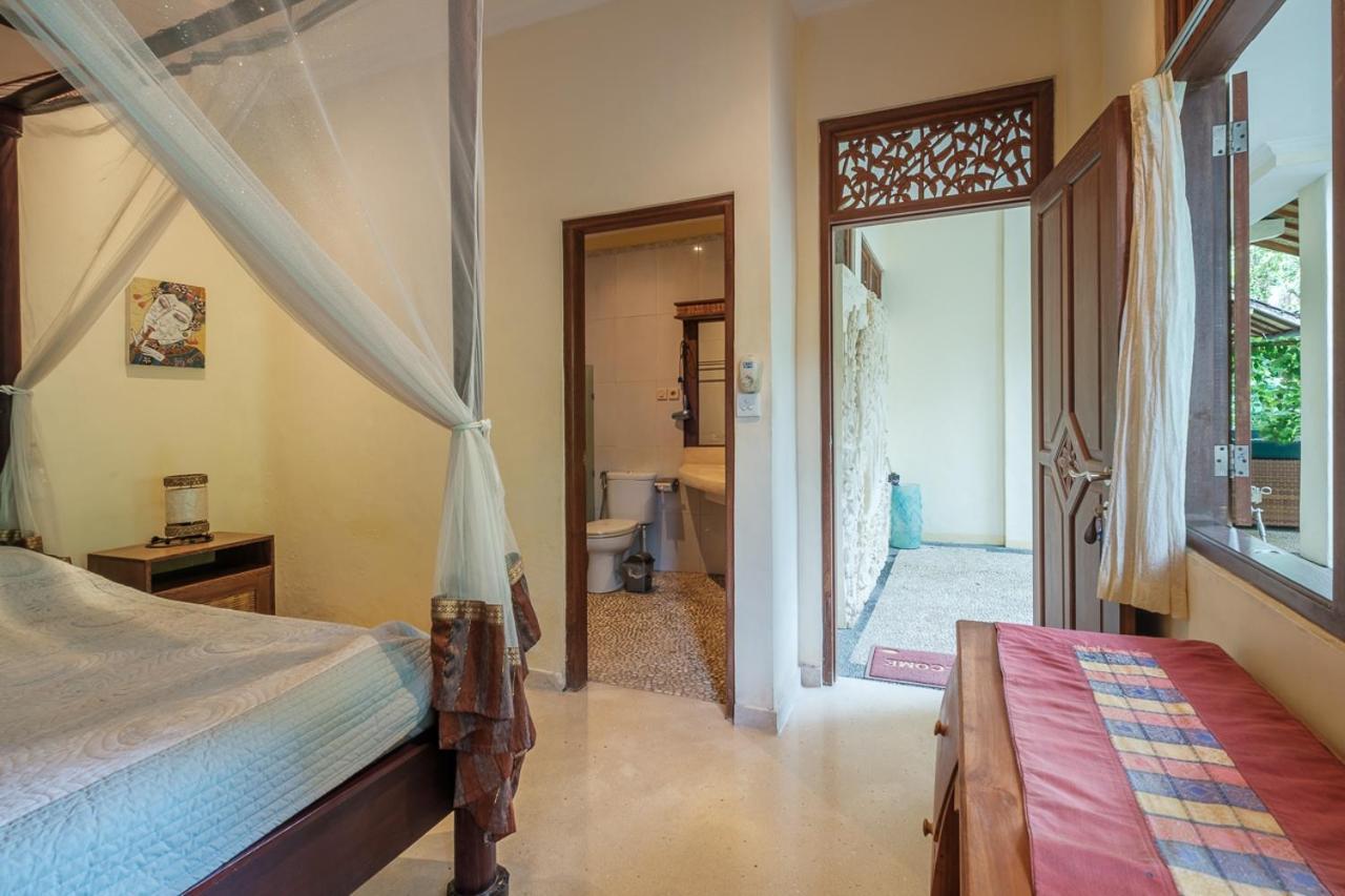 White Lotus Oasis Hotel Ubud  Ngoại thất bức ảnh