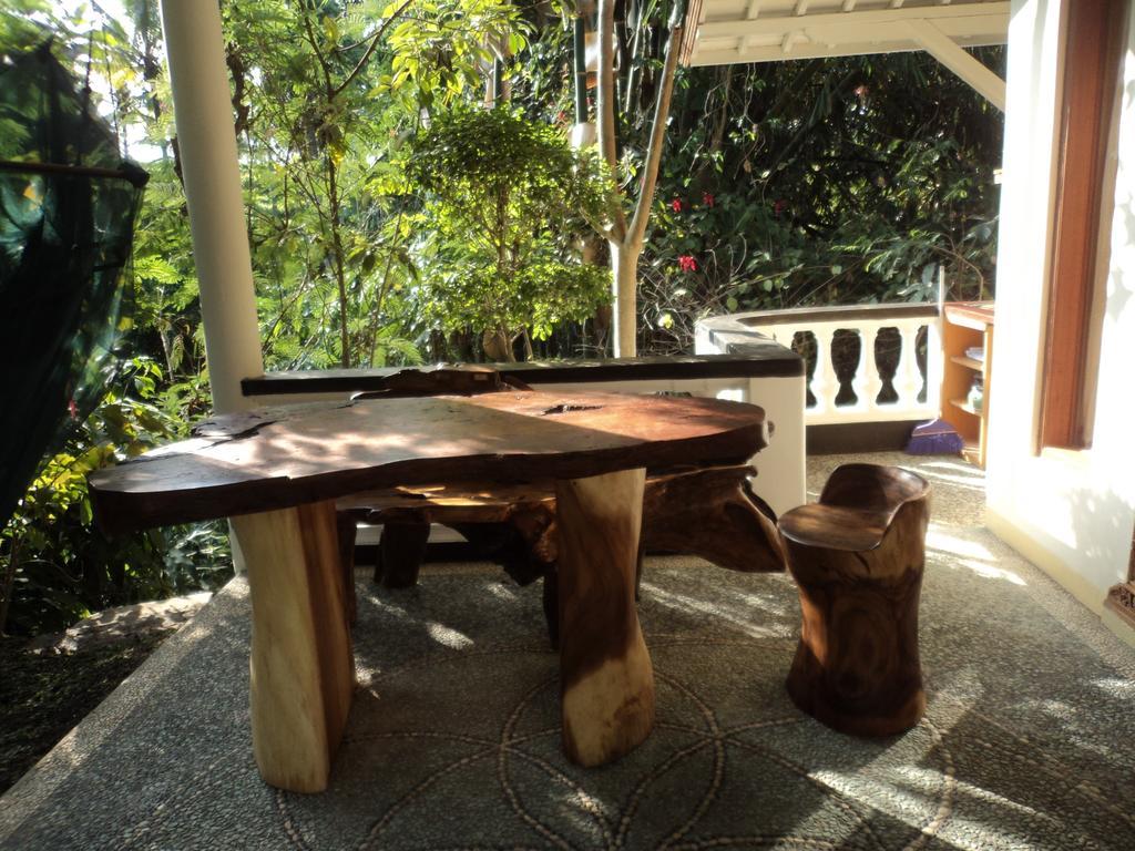 White Lotus Oasis Hotel Ubud  Phòng bức ảnh