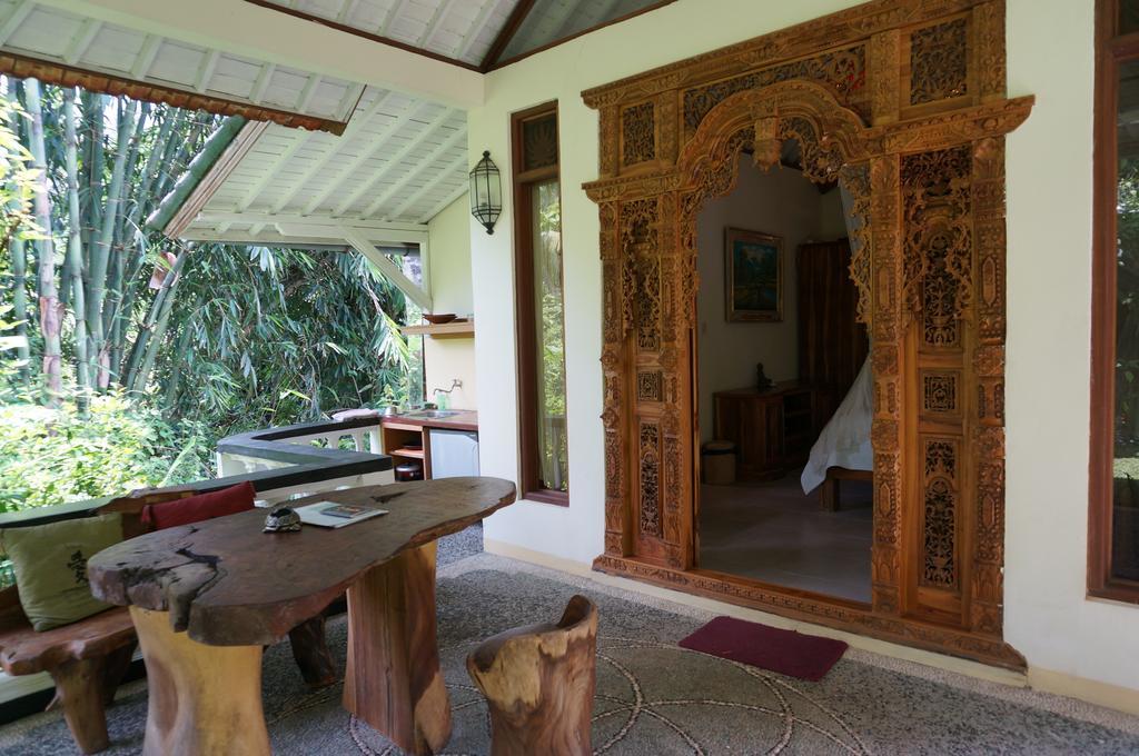 White Lotus Oasis Hotel Ubud  Ngoại thất bức ảnh