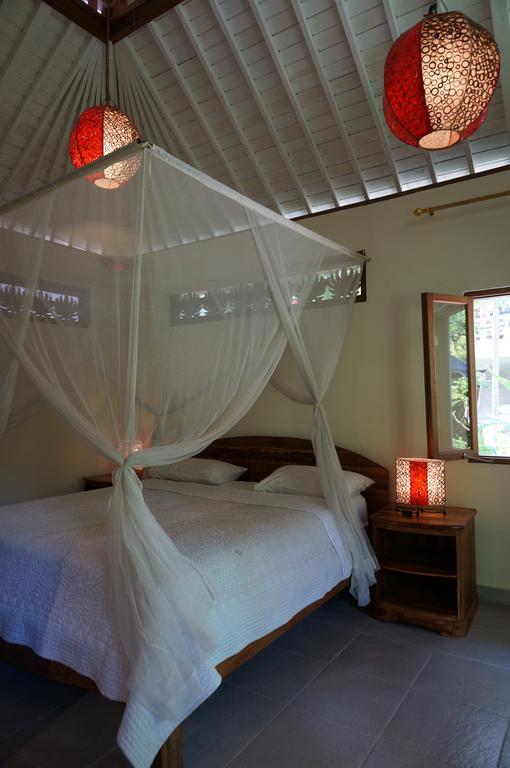 White Lotus Oasis Hotel Ubud  Ngoại thất bức ảnh