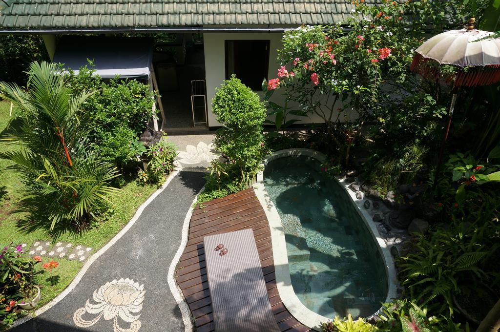 White Lotus Oasis Hotel Ubud  Ngoại thất bức ảnh