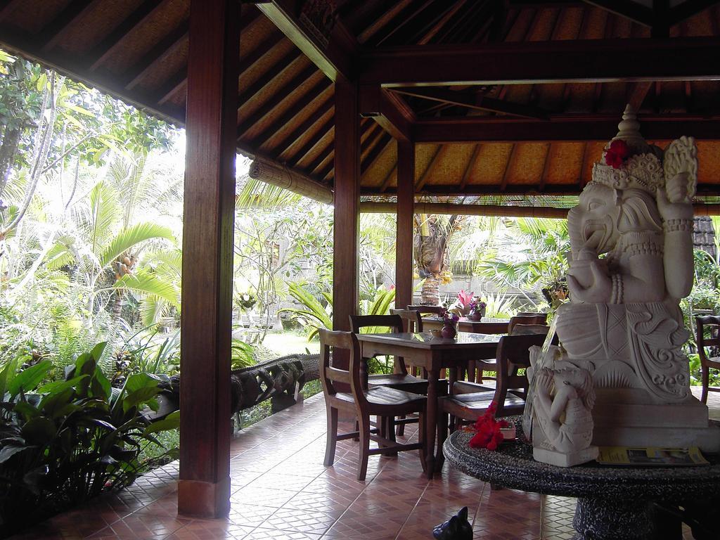 White Lotus Oasis Hotel Ubud  Ngoại thất bức ảnh