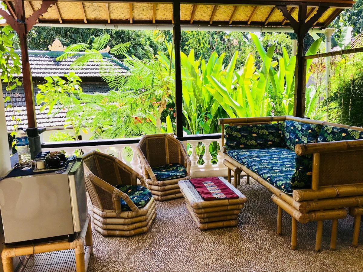 White Lotus Oasis Hotel Ubud  Ngoại thất bức ảnh